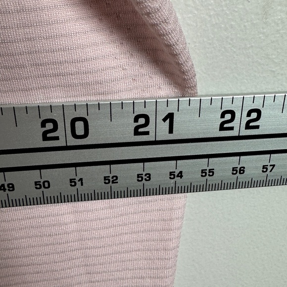 NEW Lululemon Swiftly Tech Long Sleeve Crew Neck Relaxed Fit Tee Womens 16 Pink - Picture 12 of 15